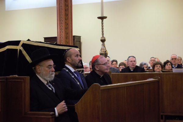 Dag van het Jodendom over lev in synagoge Arnhem